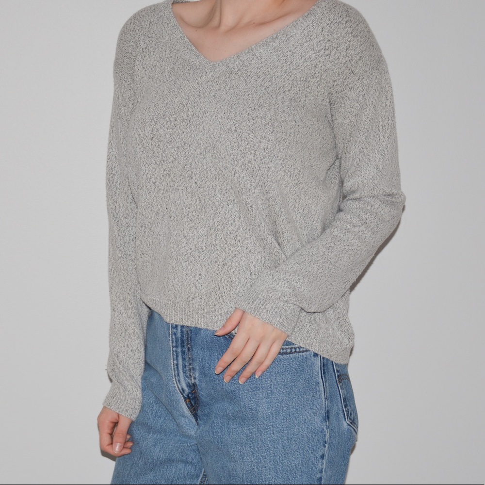 Brandy Melville grey long sleeve v neck sweater